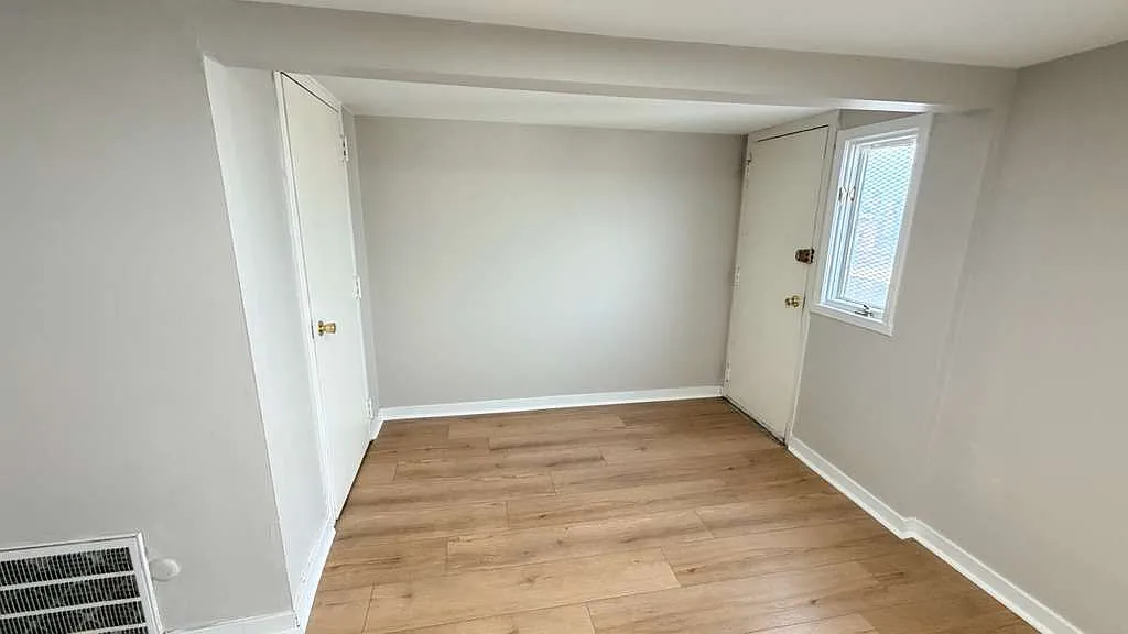 1 bed, 750 sqft, $1,300 — Photo 4