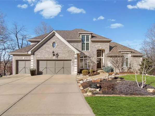 5757 NW Hickory Ct, Parkville, MO 64152