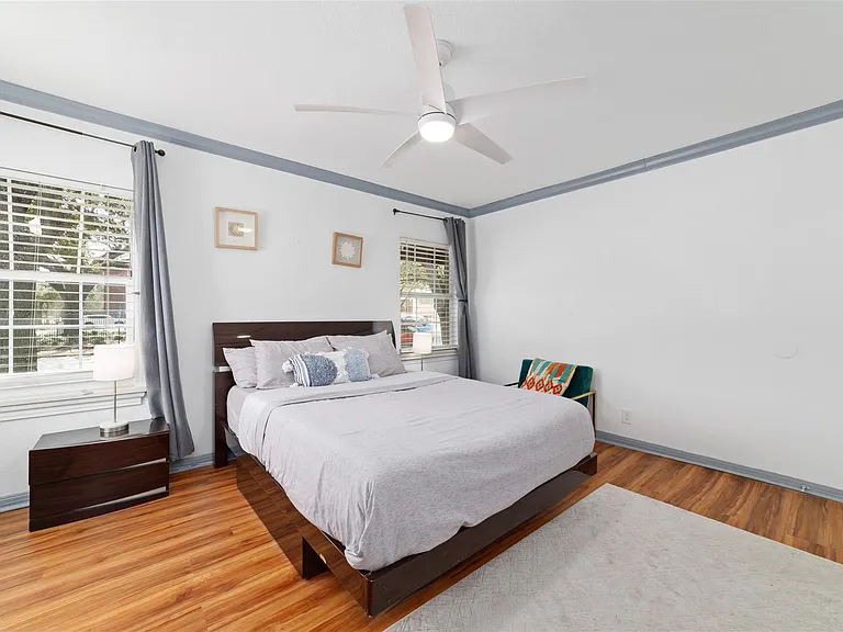 1604 W Alabama St — Photo 18