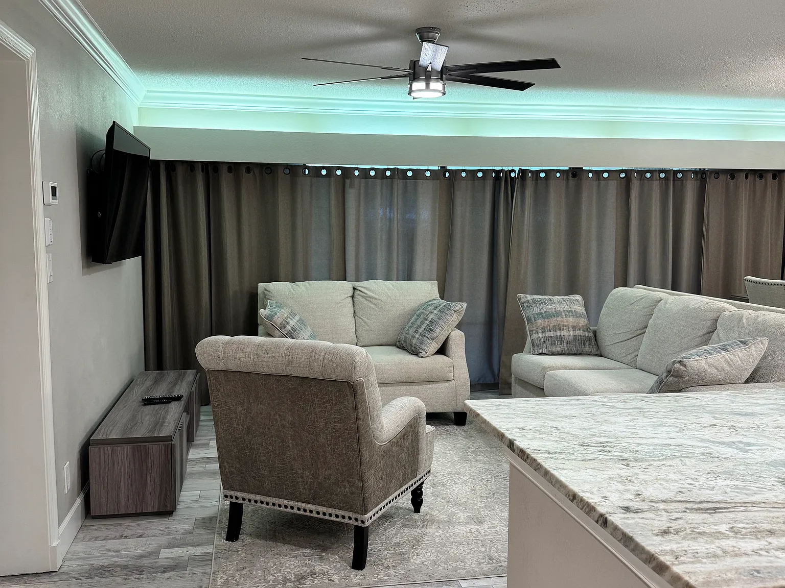 2 bed, 1210 sqft, $2,750 — Photo 4