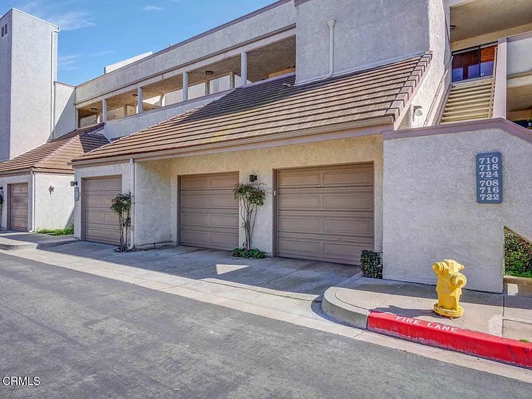 716 Island View Cir — Photo 33