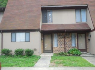 1076 Willow Green Dr, Newport News, VA 23602