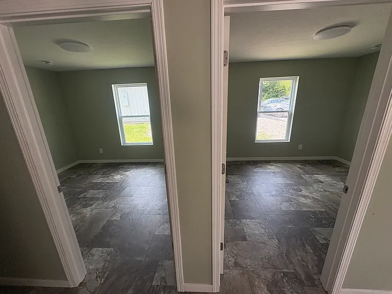 60 NW 9th St #5 — Photo 2