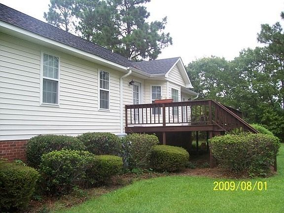 3rd image of 937 Huntington Dr