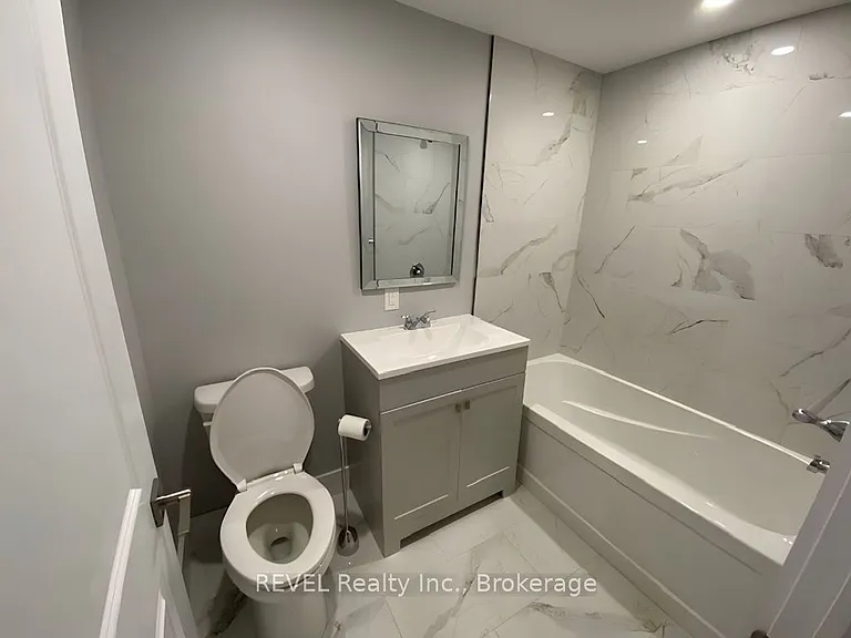 21 Plymouth Rd #LOWER — Photo 8