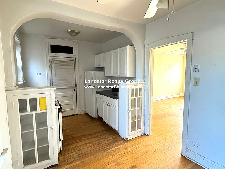 4109 N Sacramento Ave #S — Photo 2
