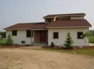 685 E 40 1/2 Rd, Cadillac, MI 49601