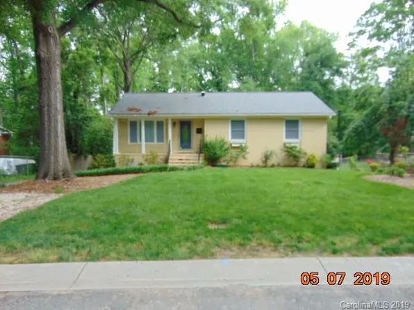 6111 Amity Pl, Charlotte, NC 28212