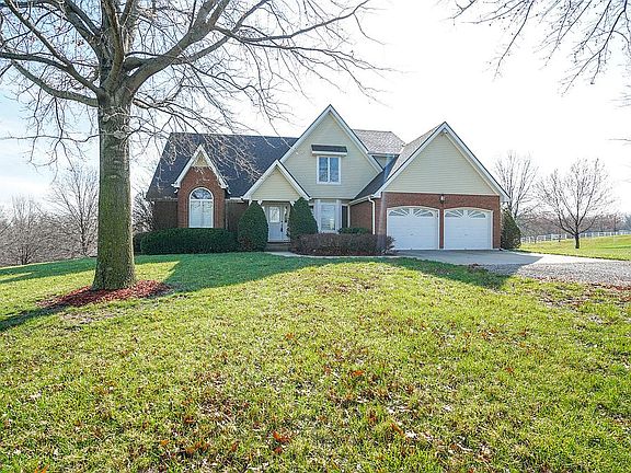 3rd image of 14225 N Robinhood Ln