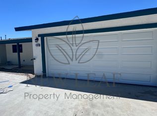 11090 5th Ave, Hesperia, CA 92345
