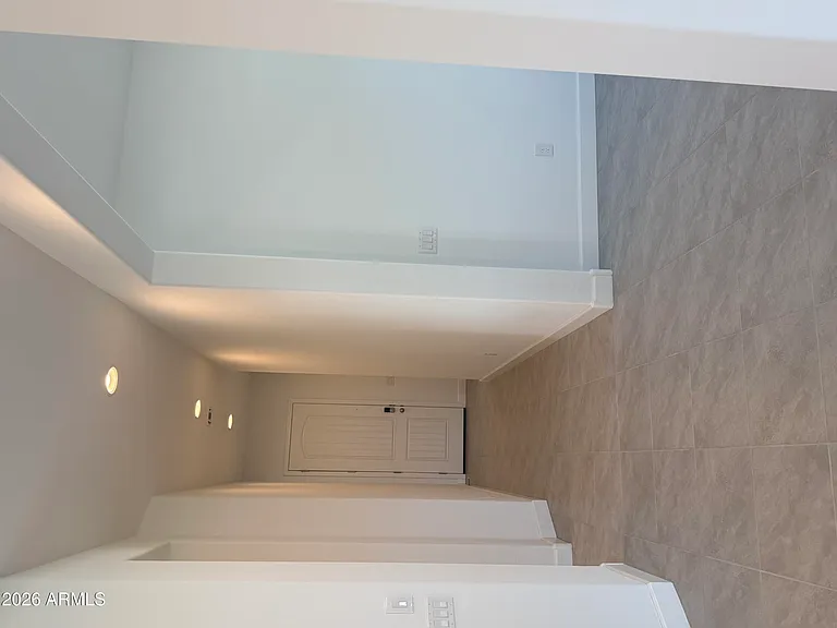 2921 E Mission Ln — Photo 20