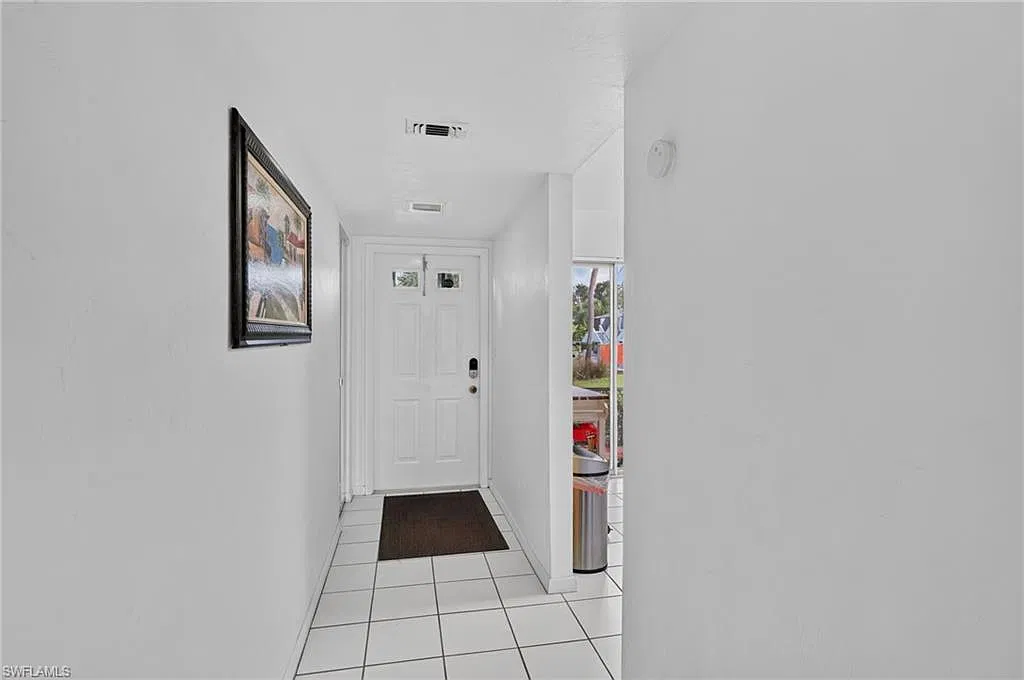 2 bed, 2.0 bath, 1314 sqft, $3,200 — Photo 3
