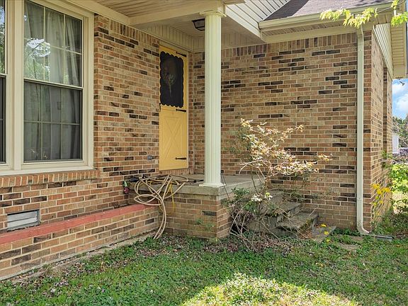 5th image of 283 Pine Grove Rd