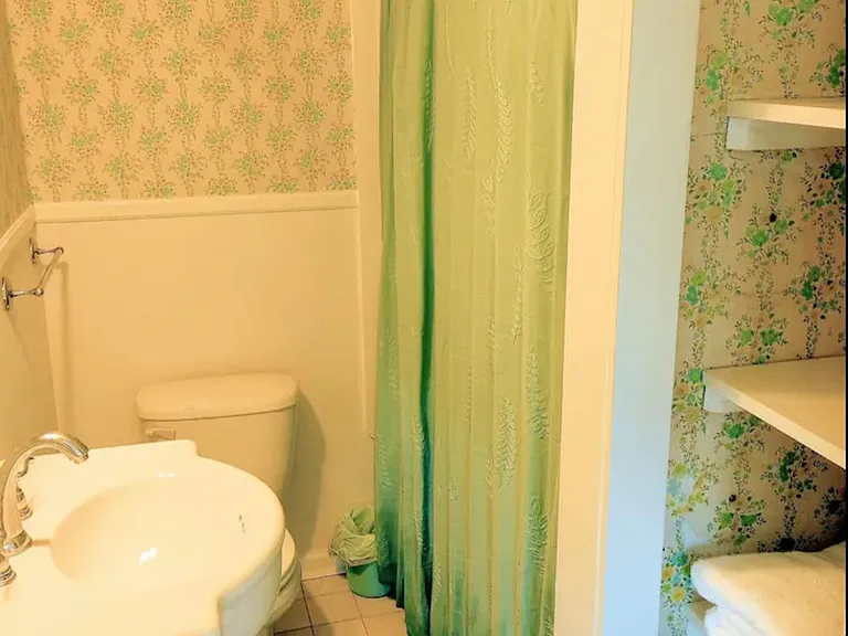 105 Elm St — Photo 52
