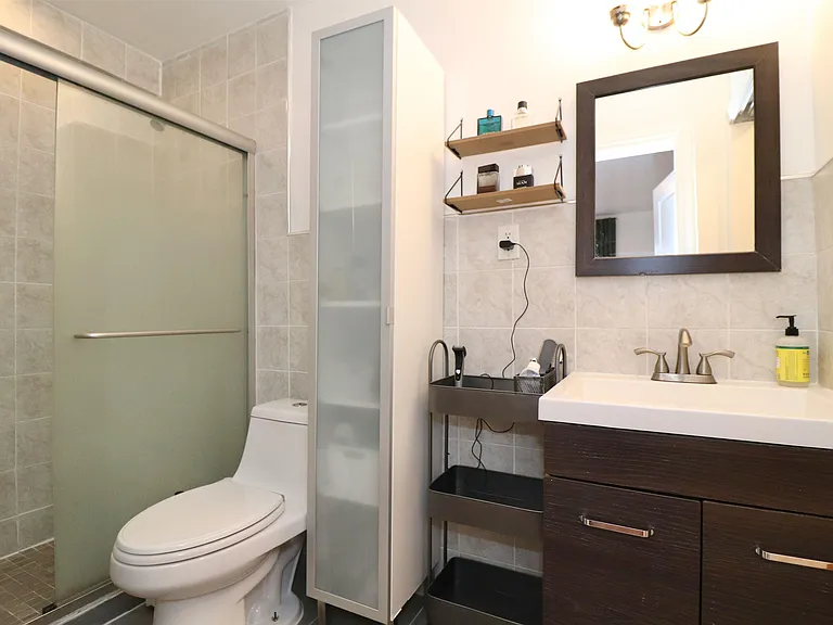 206 Beacon Ave #2 — Photo 23