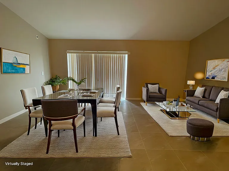 568 Finch Ct — Photo 4