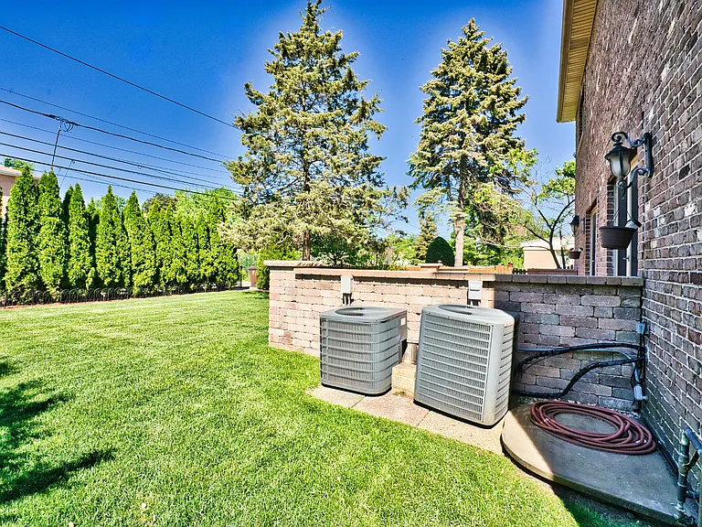 5044 Coyle Ave — Photo 51
