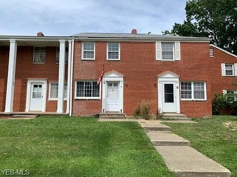1st image of 22751 Fox Ave #G-15