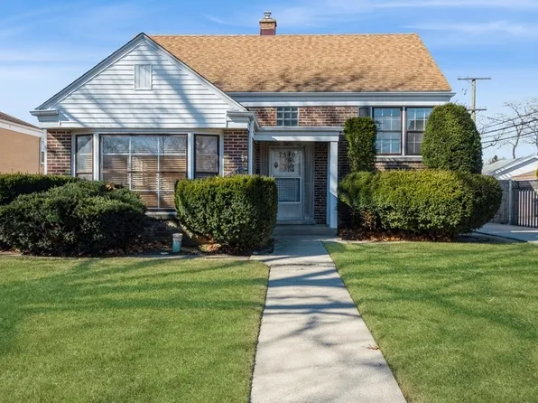 7540 Kildare Ave, Skokie, IL 60076