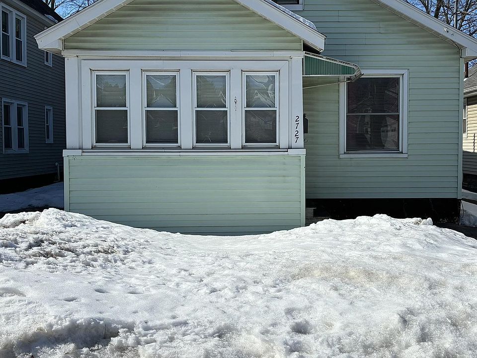 1st image of 2727 Plunkett Avenue