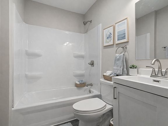 5th image of 4918 E New York St