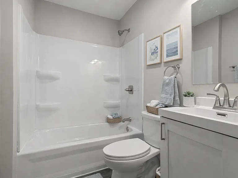 4918 E New York St — Photo 5