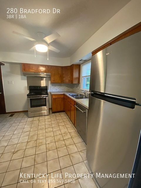 1st image of 280 Bradford Dr