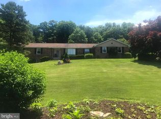 160 Maple Ln, Lebanon, PA 17042