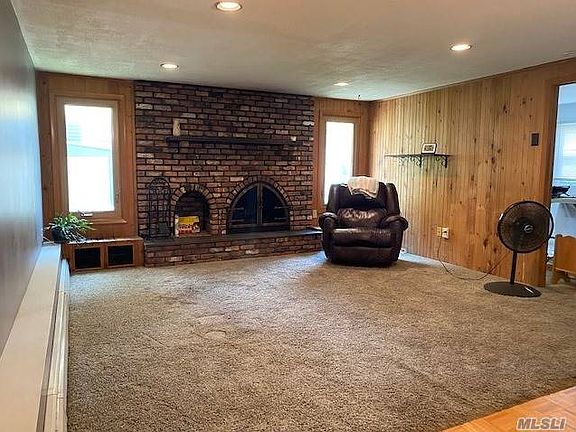 3rd image of 568 N Jefferson Ave
