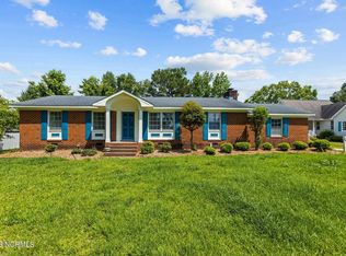 2401 Thomas Langston Rd, Winterville, NC 28590