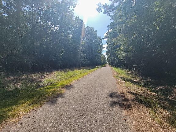 4th image of 200 Cotten Ln