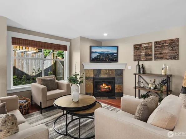 830 15th Avenue #A, Seattle, WA 98122