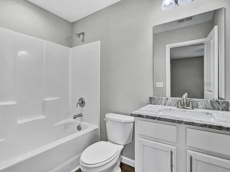 5524 Buskirk Ave #A — Photo 4