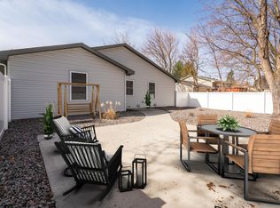 1621 Highway 96 E, Saint Paul, MN 55110