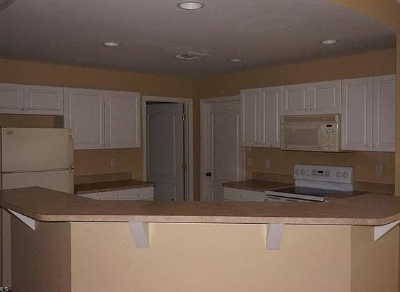 4th image of 2814 14th St W