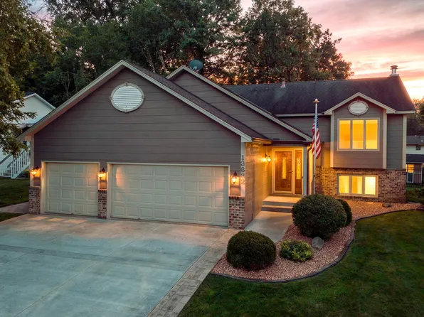 13632 Bryant Pl S, Burnsville, MN 55337