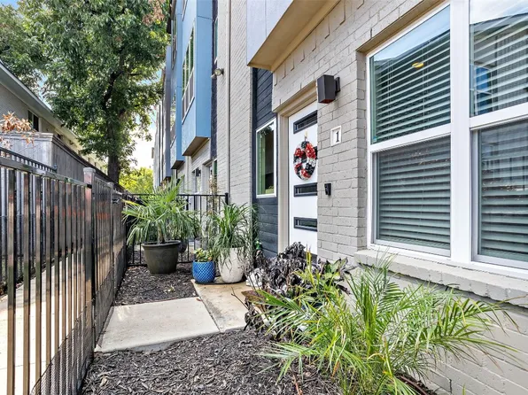 4914 Live Oak St #1, Dallas, TX 75206