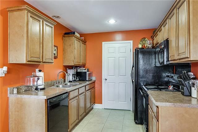 1st image of 303 Ladybird Dr #A