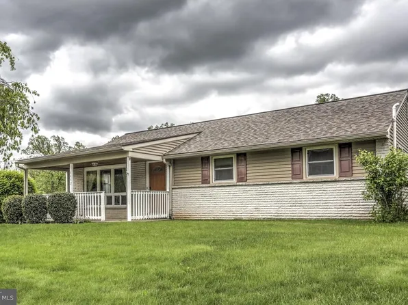 5452 Strasburg Rd, Gap, PA 17527