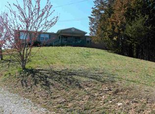2632 Chestnut Hill Rd, Dandridge, TN 37725