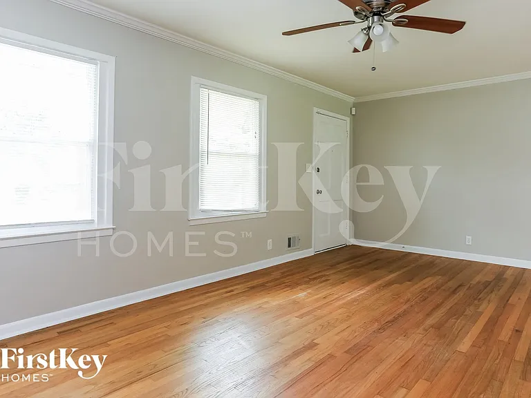 6326 Forest Haven Ln — Photo 4