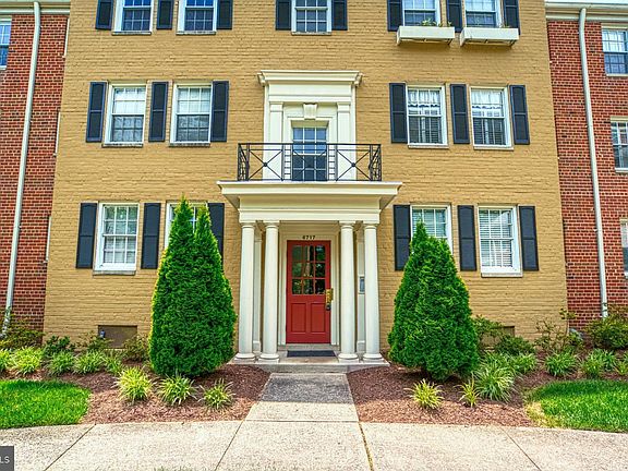2nd image of 6717 W Wakefield Dr APT C1
