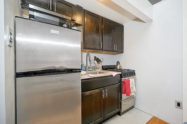 Rented by Compass | media 2