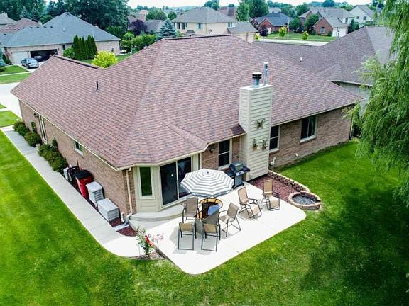 3rd image of 51623 Woodside Dr