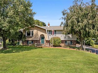 1821 Minesite Rd, Allentown, PA 18103