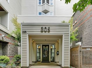 305 S Montgomery St APT 406, Portland, OR 97201
