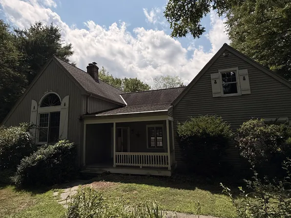 29 Morgan Rd, Canton, CT 06019