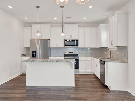 5th image of 26 Allston Ln