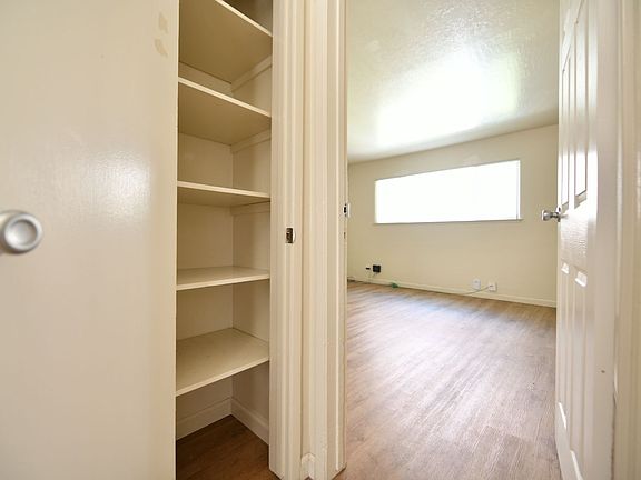 4th image of 2514 College Ave APT C