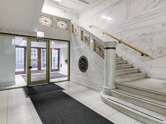 2nd image of 5 N Wabash Ave Ste 605